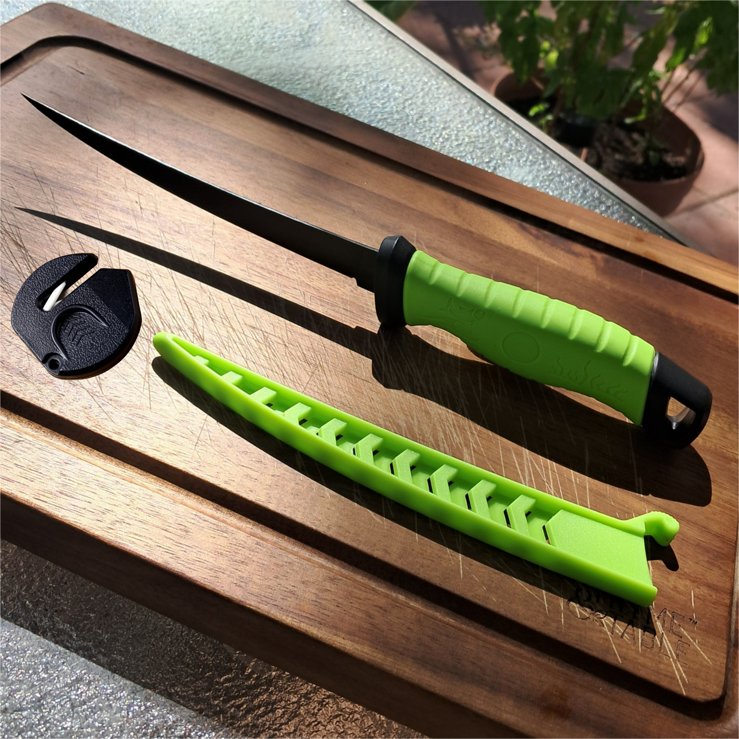 Professional Grade Fishing Filet Knife - Stainless Steel - Multiple Sizes - Soft Grip