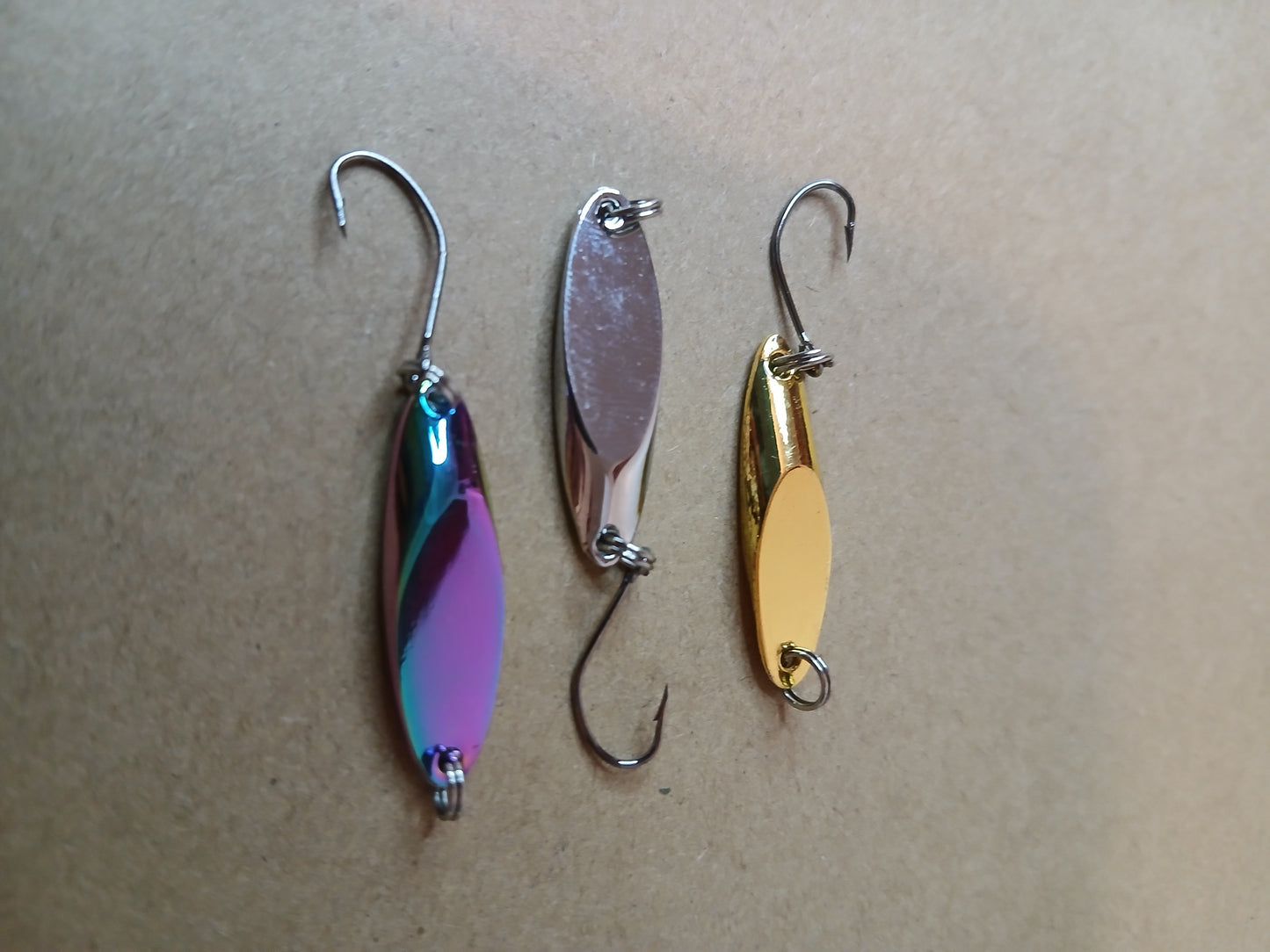 3-Pack Casting Spoons Gold Silver NeoChrome 2oz-1/16oz with Treble Hook