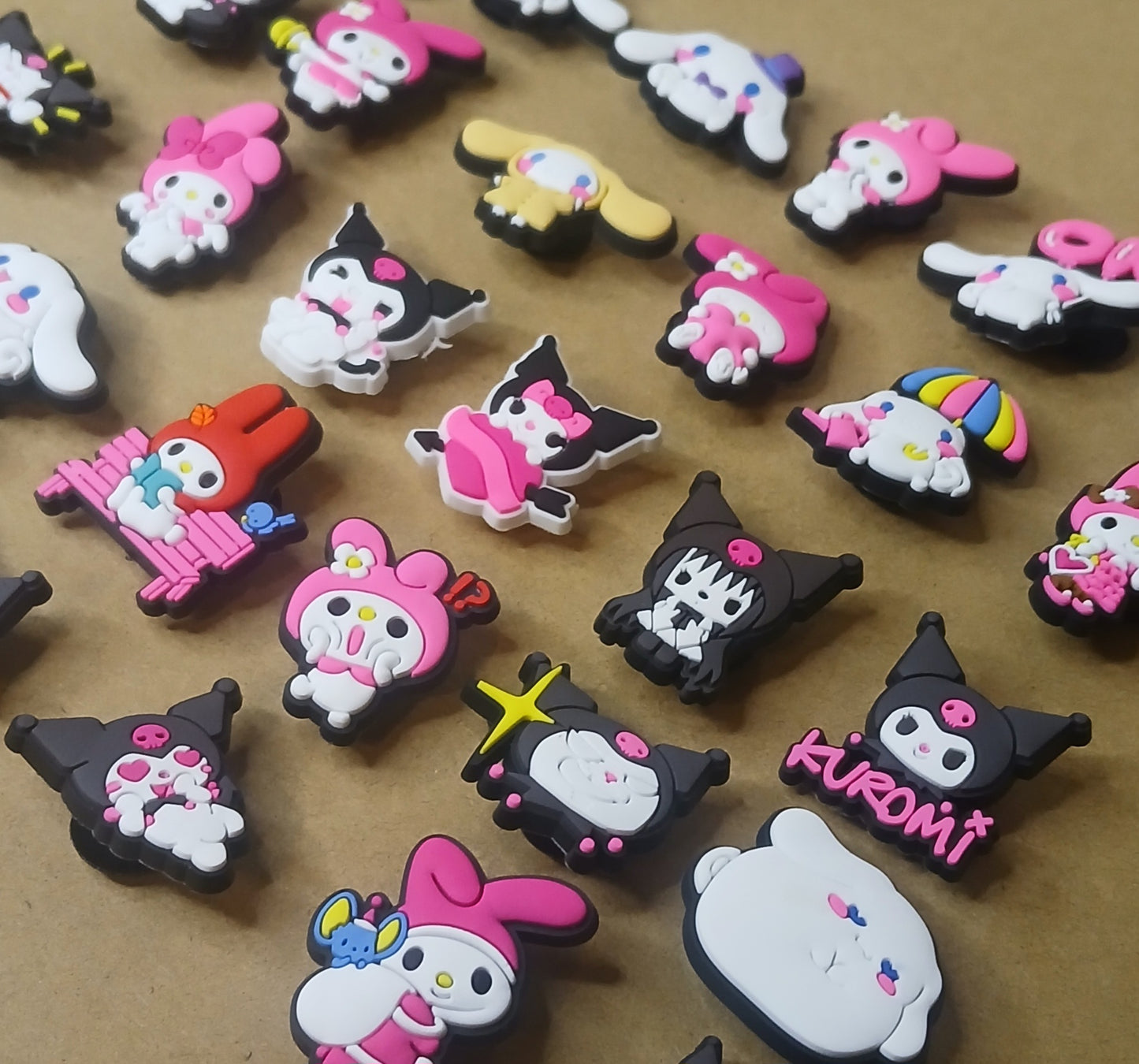 5 Pack Kitty Shoe Charms