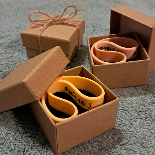 Spiritual Scripture Bracelet – 20 Warm Pastel Colors | 20 Unique Verses | Waterproof Silicone | Gift Box Included